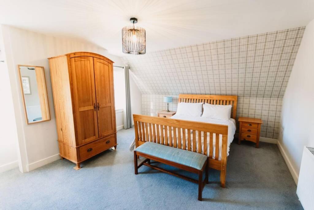Factors House - A Comfy Cottage In Countryside Park With Wifi And Access To Bar And Pool 퍼스 외부 사진
