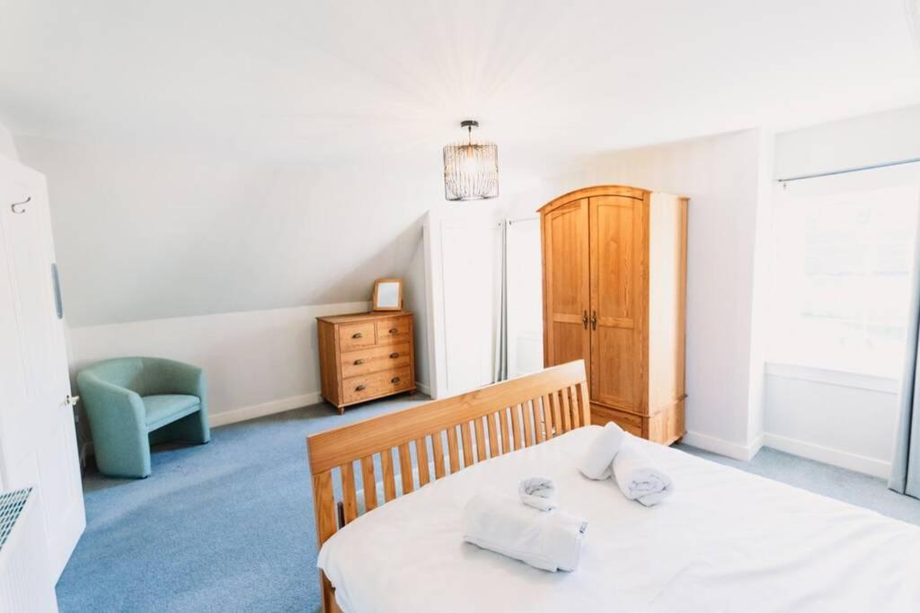 Factors House - A Comfy Cottage In Countryside Park With Wifi And Access To Bar And Pool 퍼스 외부 사진